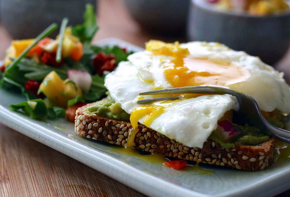 EGGS